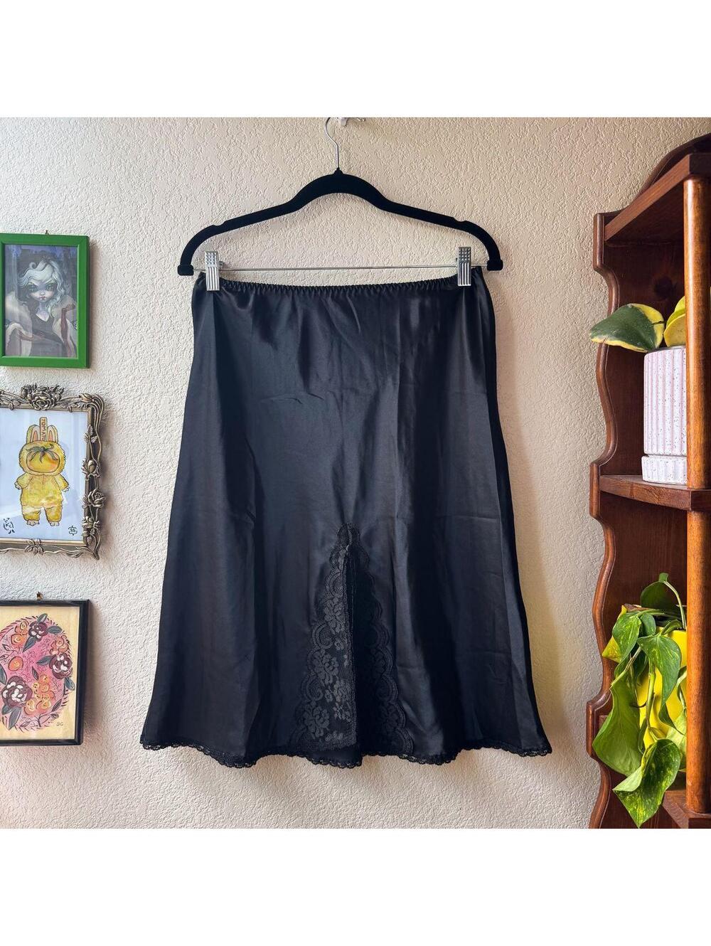Vintage Y2K Whimsygoth Grunge Goth Midi Lace Slip Skirt - Picture 5 of 6